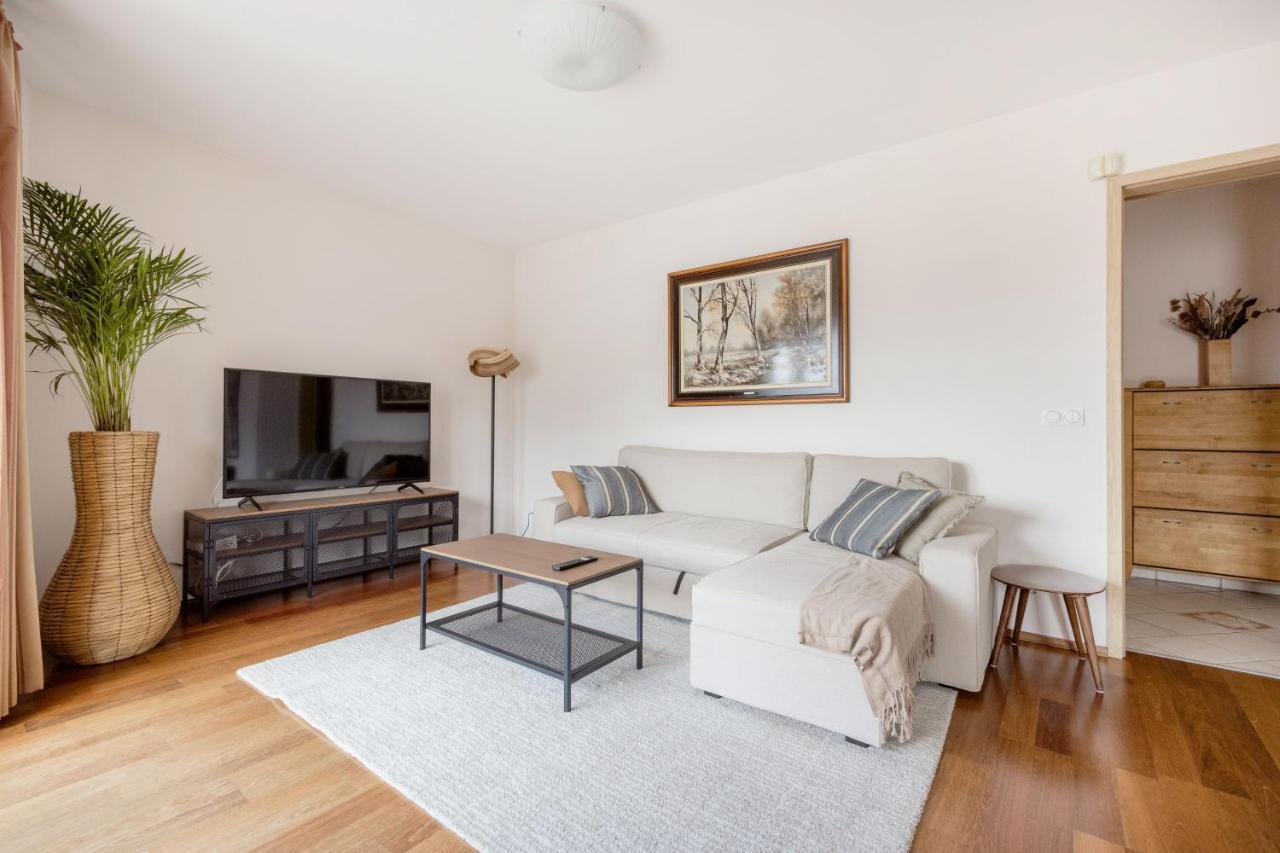 Apartamento Bright And Spacious Penthouse W/ Terrace & Parking *